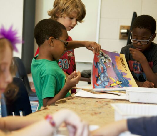 “요건 내떡 할머니 오셨다~”…학교가 낯선 1학년들이 신난 이유
