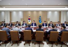 윤 대통령, ‘중동 사태 리스크 철저 점검…신속·효과적 대응’ 지시