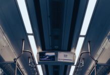 인천 2호선 출근시간대 열차 운행 간격 단축, 시민 불편 해소 기대 a long empty train car with no people on it